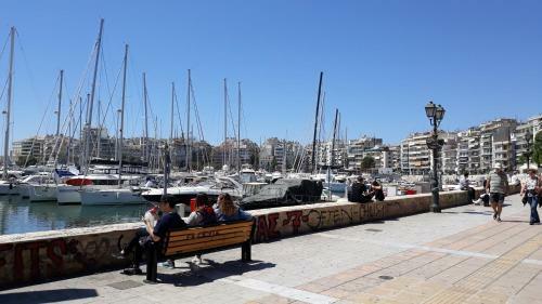 Paradise Apartment In Piraeus Centre
