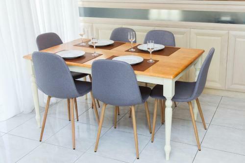 Apartamento Elegant & Spacious Apt. W/ Sea View!