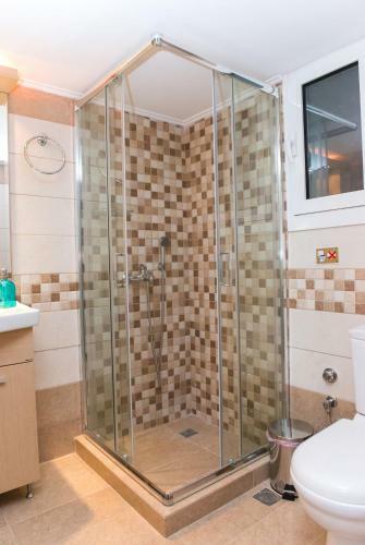 Lianos Apartments Business Class A