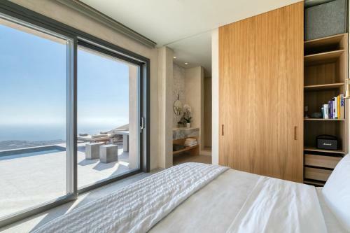 Villa Santorini Sky, Luxury Resort