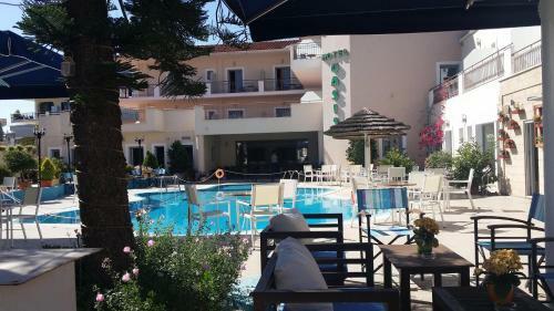 Oasis Hotel
