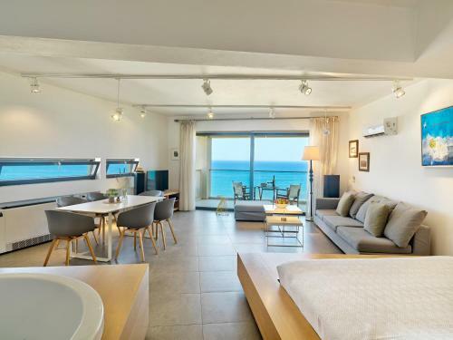 Apartamento Alectrona Luxury Living Suites