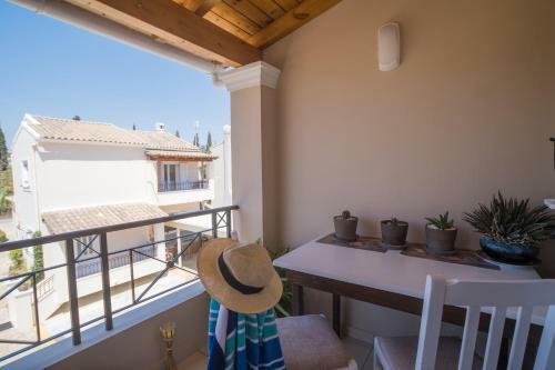 Apartamento Potamos Riviera House By Hotelius