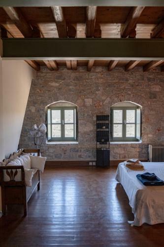 Modern 2bdr Stone Tower, Majestic View In Mani