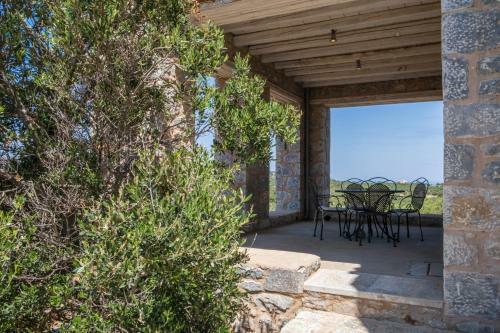 1bdr Loft In Stone Tower, Majestic View In Mani