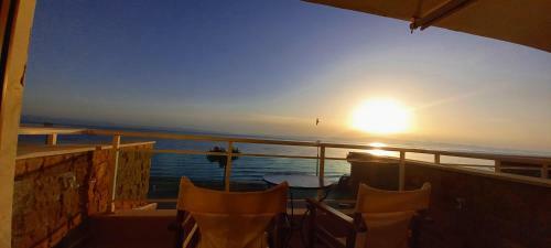 Lovely Maisonette Right In Front Of The Sea