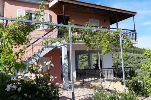 House In Zaloggo
