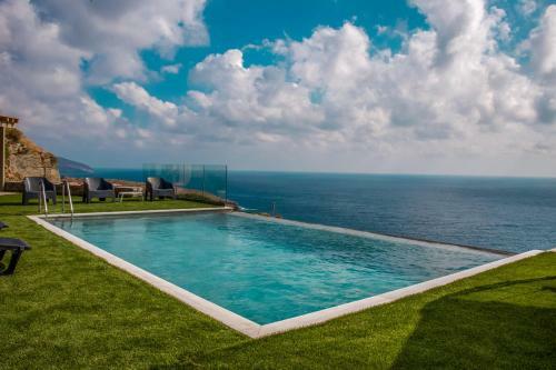 Anastasis Luxury Villa Andros With Heated Pool