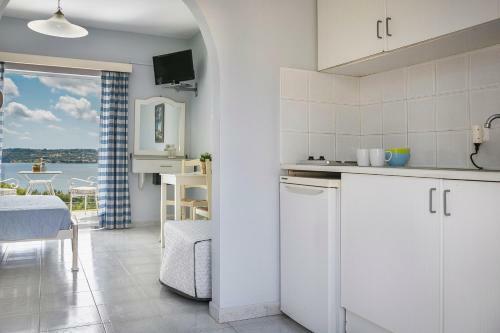 Panorama Fanari Studios And Apartments