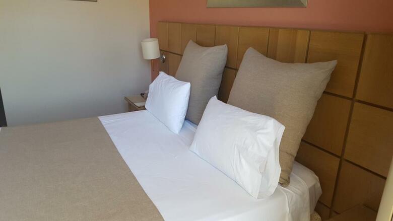 Ionian Plaza Hotel