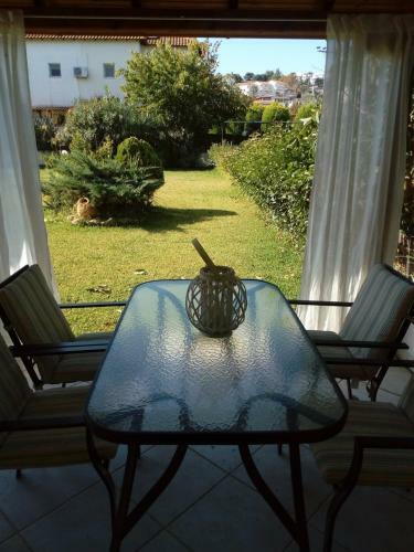 Maisonette Near The Sea
