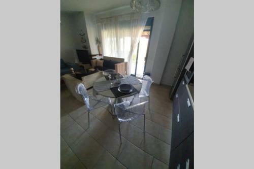Luxury Maisonette 250m From The Sea