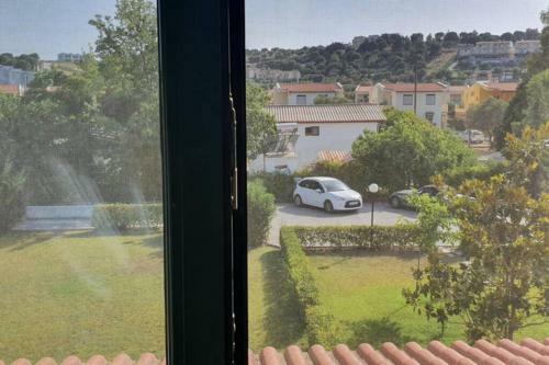 Luxury Maisonette 250m From The Sea