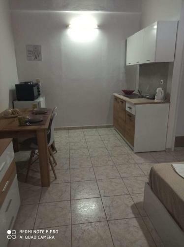 Amadeus Hawaii Apartments & Studios