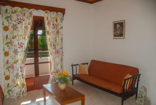 Aparthotel Takis Apartments