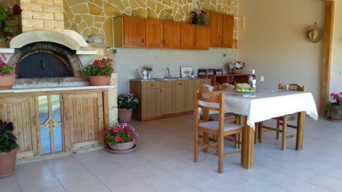 Villa Anna's Family House