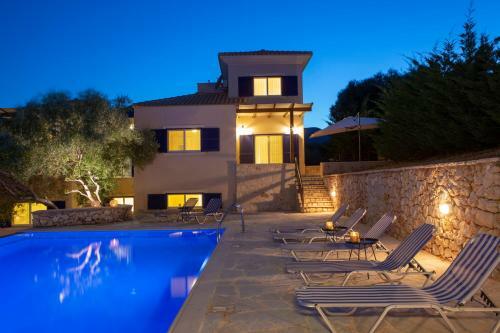 Okeanides Villas