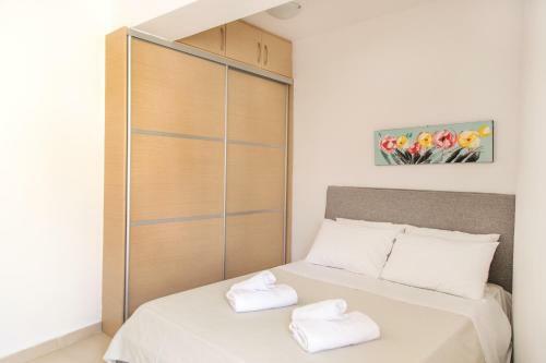 Modern Apartment - 5min Walk To Beach - AC - Wifi