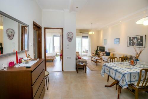 Kallisti Apartment