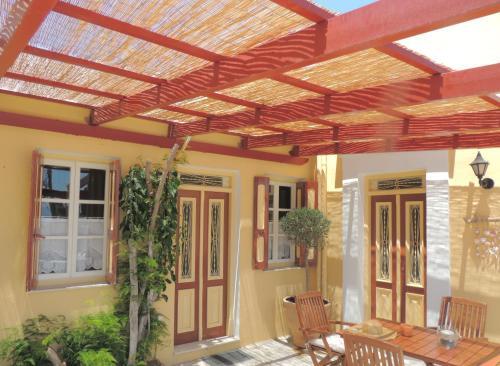 Villa Aloustina's House