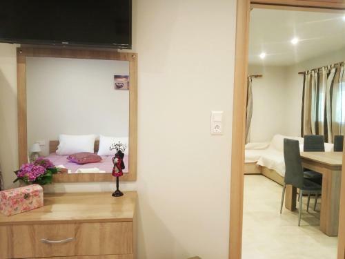 Chrisella Villa
