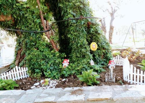 Chrisella Villa