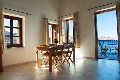 Overthe Sea Apartments
