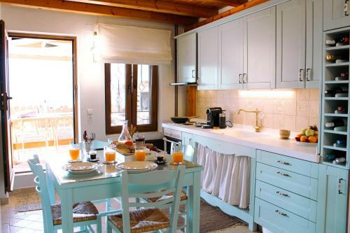 Villa Myrtillo Luxury Traditional House