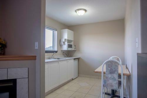 Hotel Ramada Limited 100 Mile House - Standard Cb