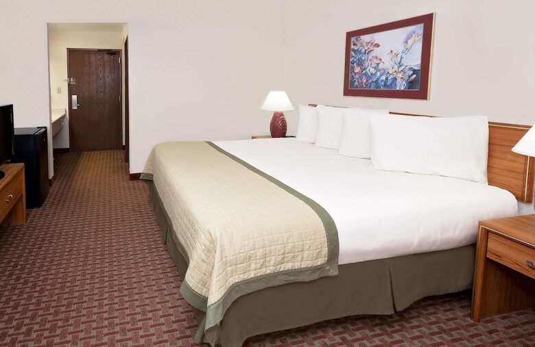 Hotel Baymont Inn & Suites St. Joseph - Stevensville