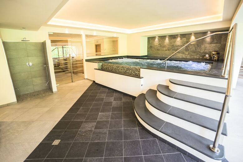Hotel Garn� Paradisi