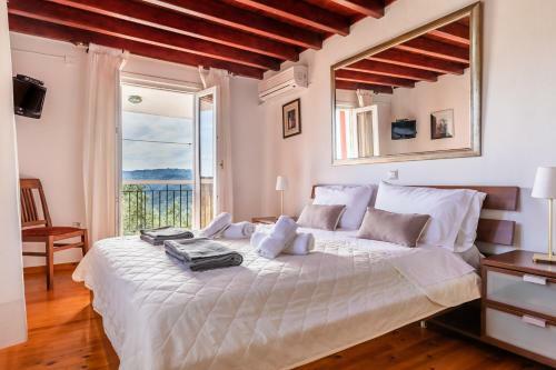 Santa Marina Villa