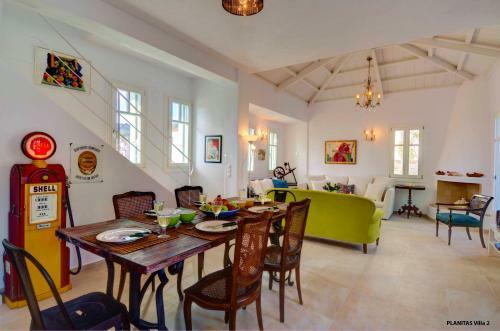 Planitas Villas