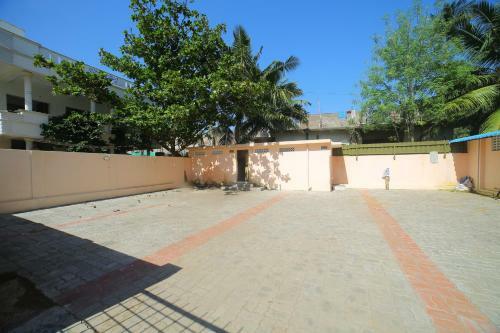 Hotel Radha Residency