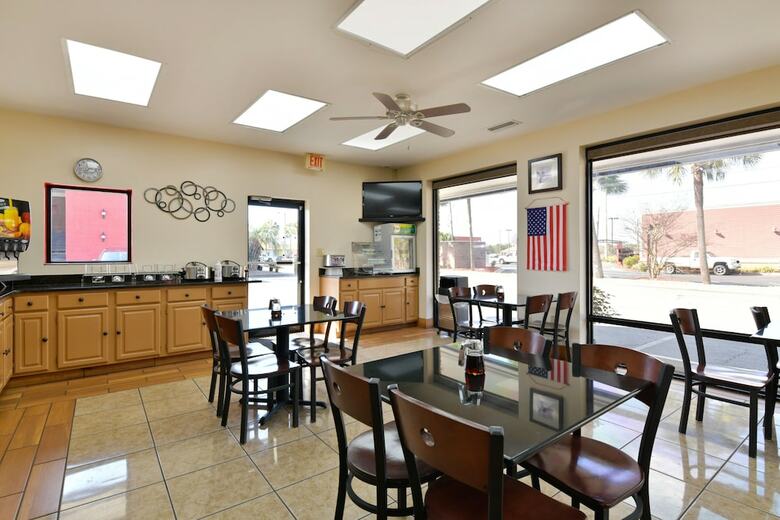 Hotel Quality Inn Lake Park