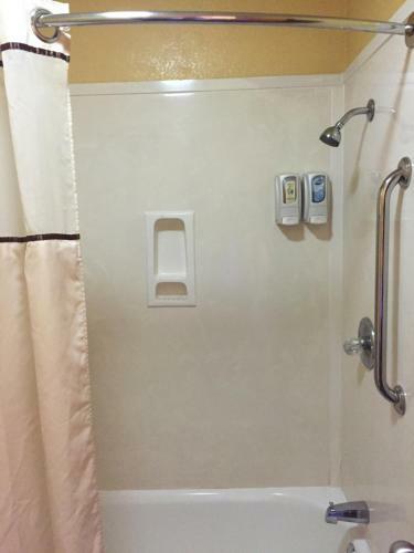 Motel Royal Inn Pearsall