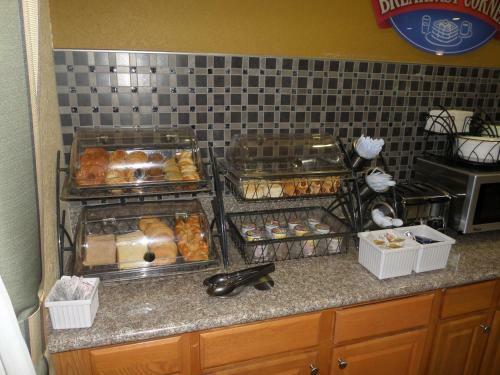 Hotel Baymont Inn & Suites