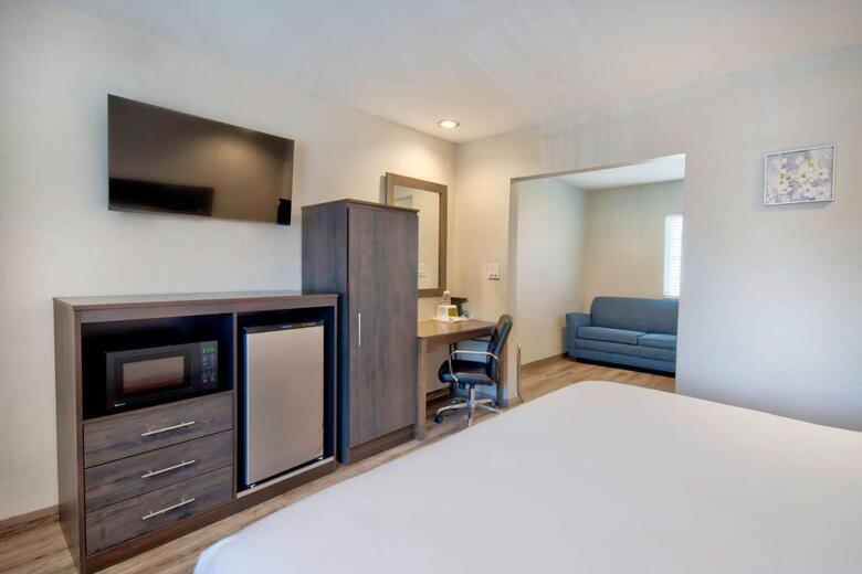 Motel Rodeway Inn And Suites Rosemead