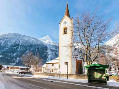 Pleasant Apartment In L�ngenfeld With Ski Storage