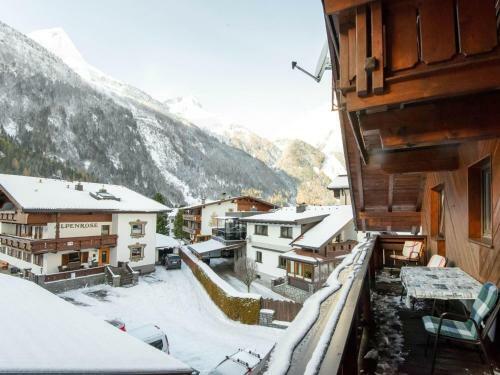 Pleasant Apartment In L�ngenfeld With Ski Storage