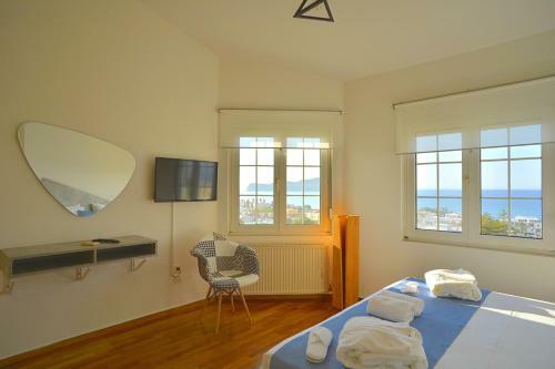 Seaview Garden Villa - Heated Pool