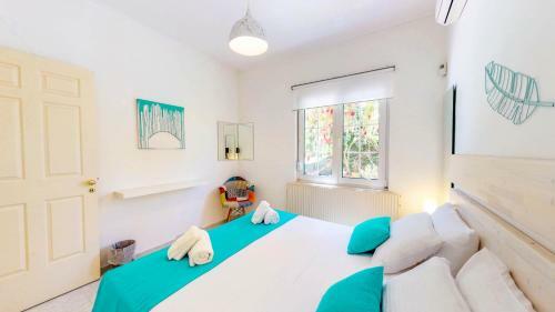 Seaview Garden Villa - Heated Pool