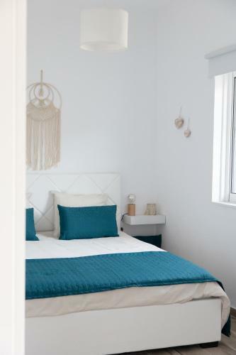 Irida's Sea Front Apartment With Astonishing View