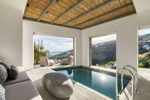 Hotel Tinos Dove Suites