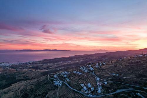 Hotel Tinos Dove Suites