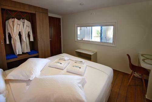 Deck2 Syros Premium Apartments