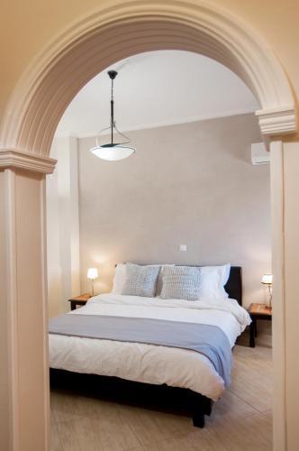 Veldi Art - Kamari Beach Apartment
