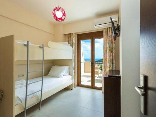Apartment In Holiday Complex In Vlichada With Parking Space