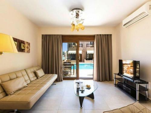 Apartment In Holiday Complex In Vlichada With Parking Space