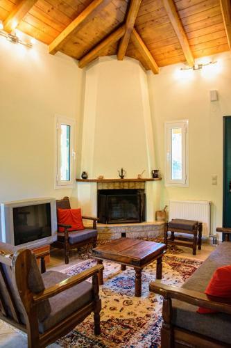 Dual House In Methydrio
